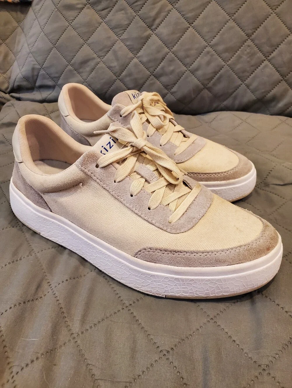Kizik Casual Unisex Beige Lace-Up Sneakers Sz Mens 8.5 / Womens 10